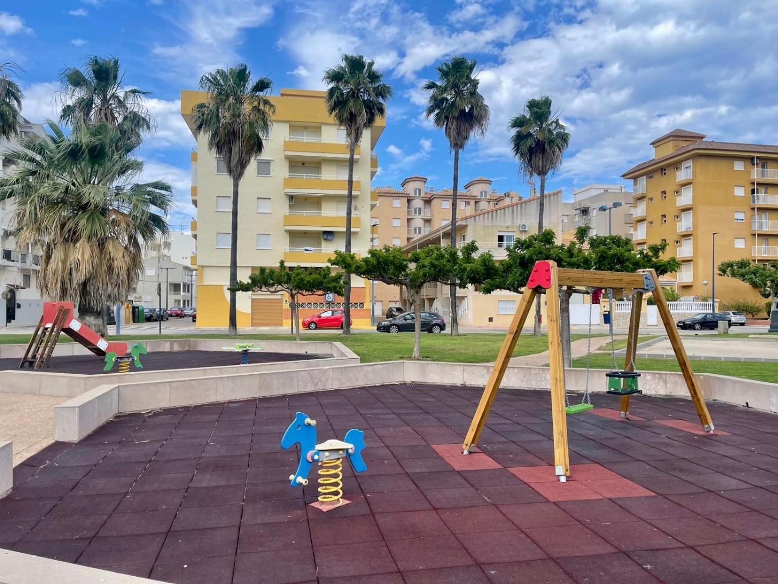 Playa De Miramar - 3 Min Walk To The Beach, Family-Friendly, Near Gandia Exteriör bild